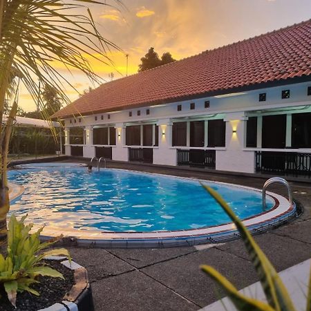 Hotel Pondok Putri Batukaras Buitenkant foto
