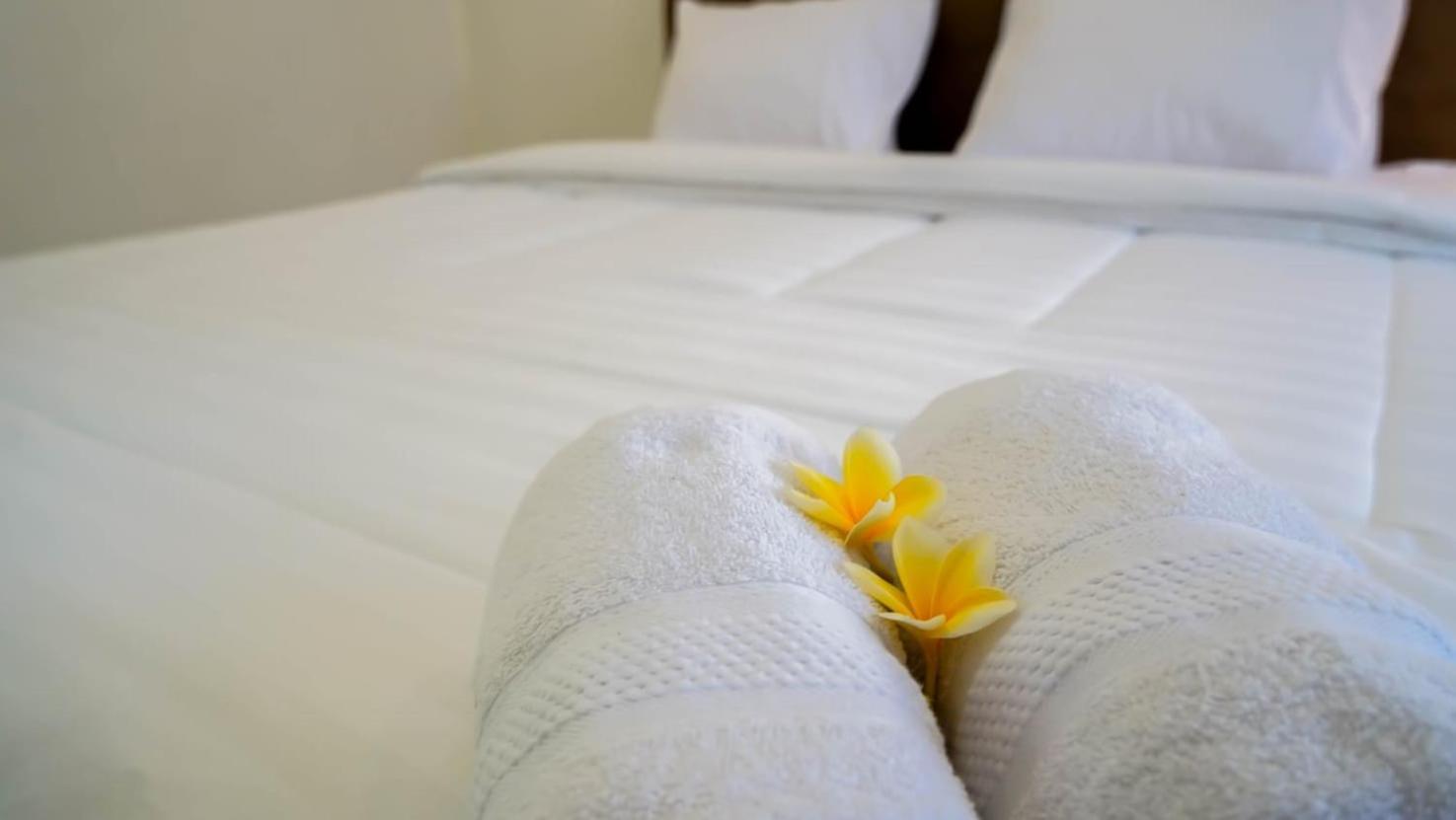 Hotel Pondok Putri Batukaras Buitenkant foto