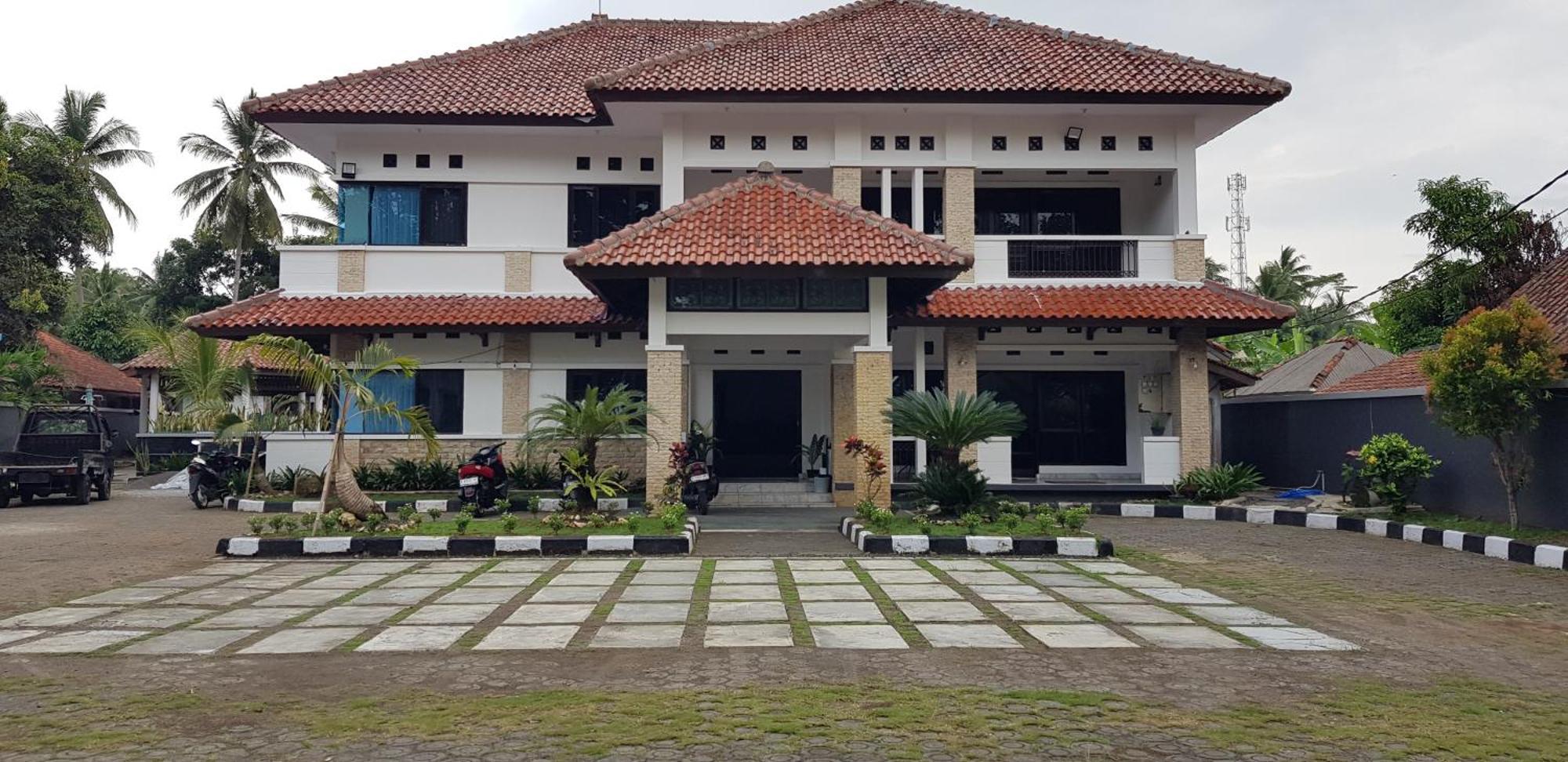Hotel Pondok Putri Batukaras Buitenkant foto
